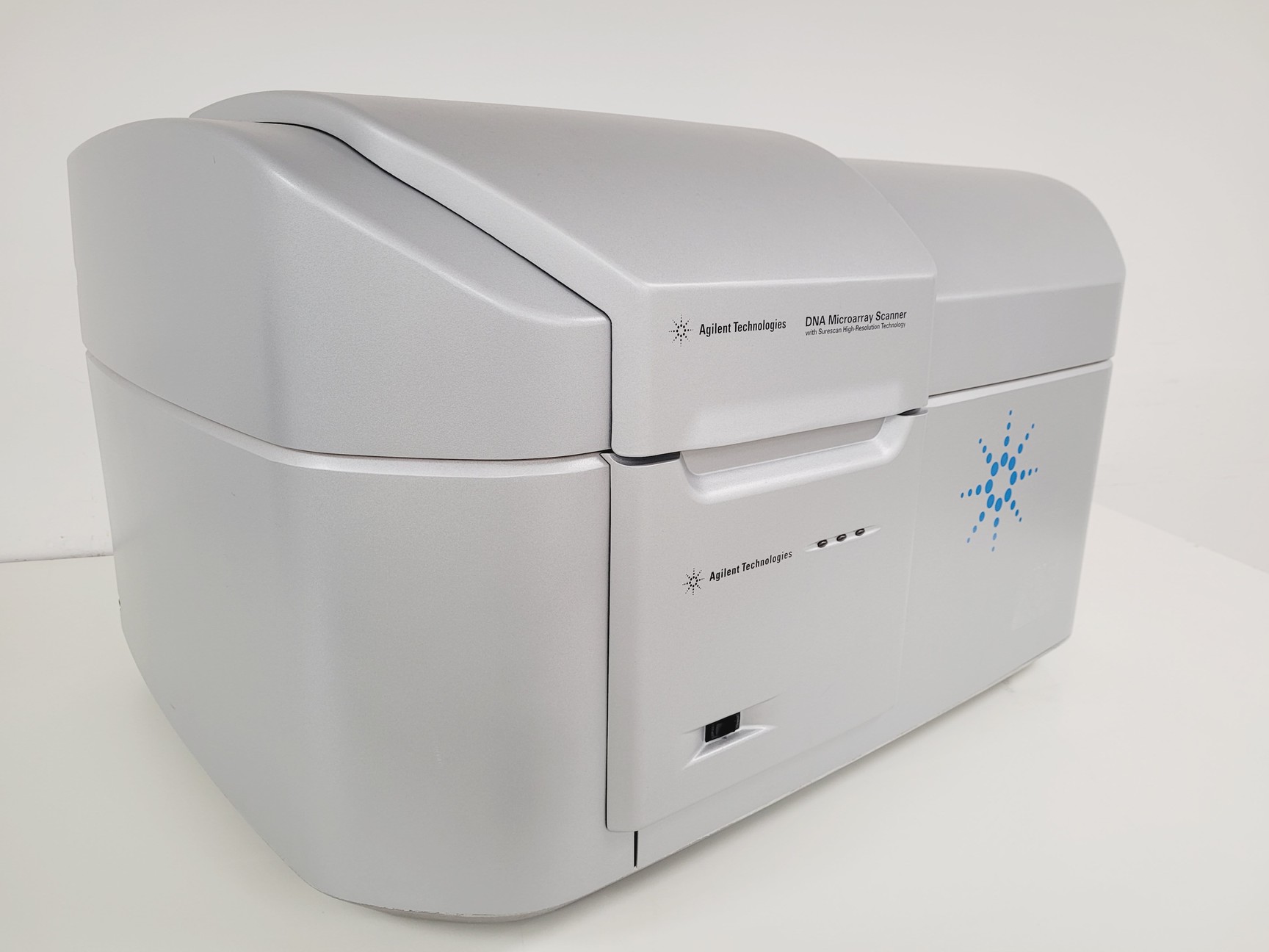 Image of Agilent Technologies DNA Microarray Scanner G2505 B Lab