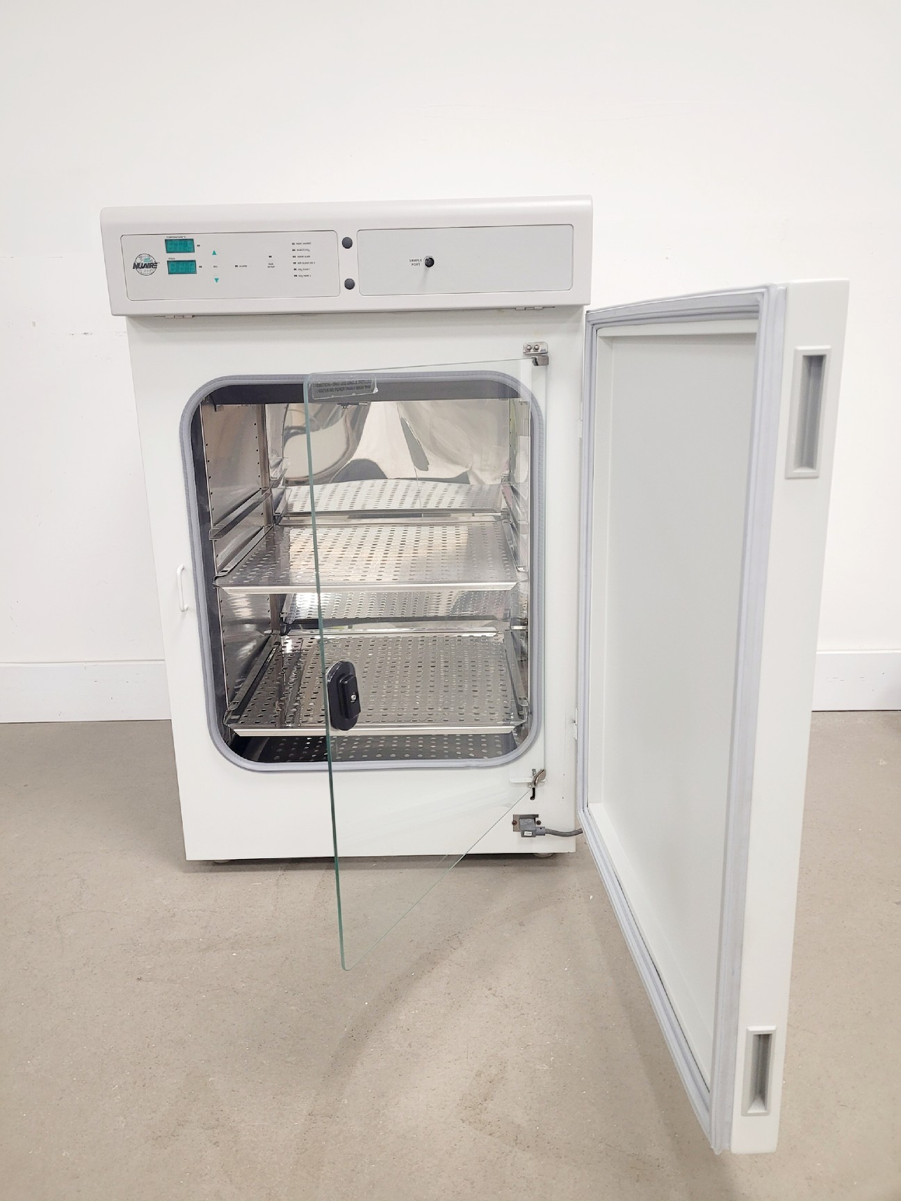 Image of Nuaire Laboratory CO2 Incubator Model NU-5500E Lab