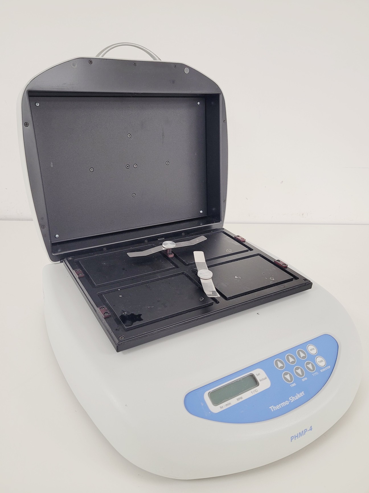 Grant Bio PHMP 4 Microplate Thermoshaker Lab grant-bio-phmp-4-microplate-thermoshaker-lab