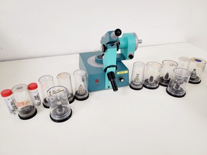 Image of Huber Goniometer with Several Heads Lab
