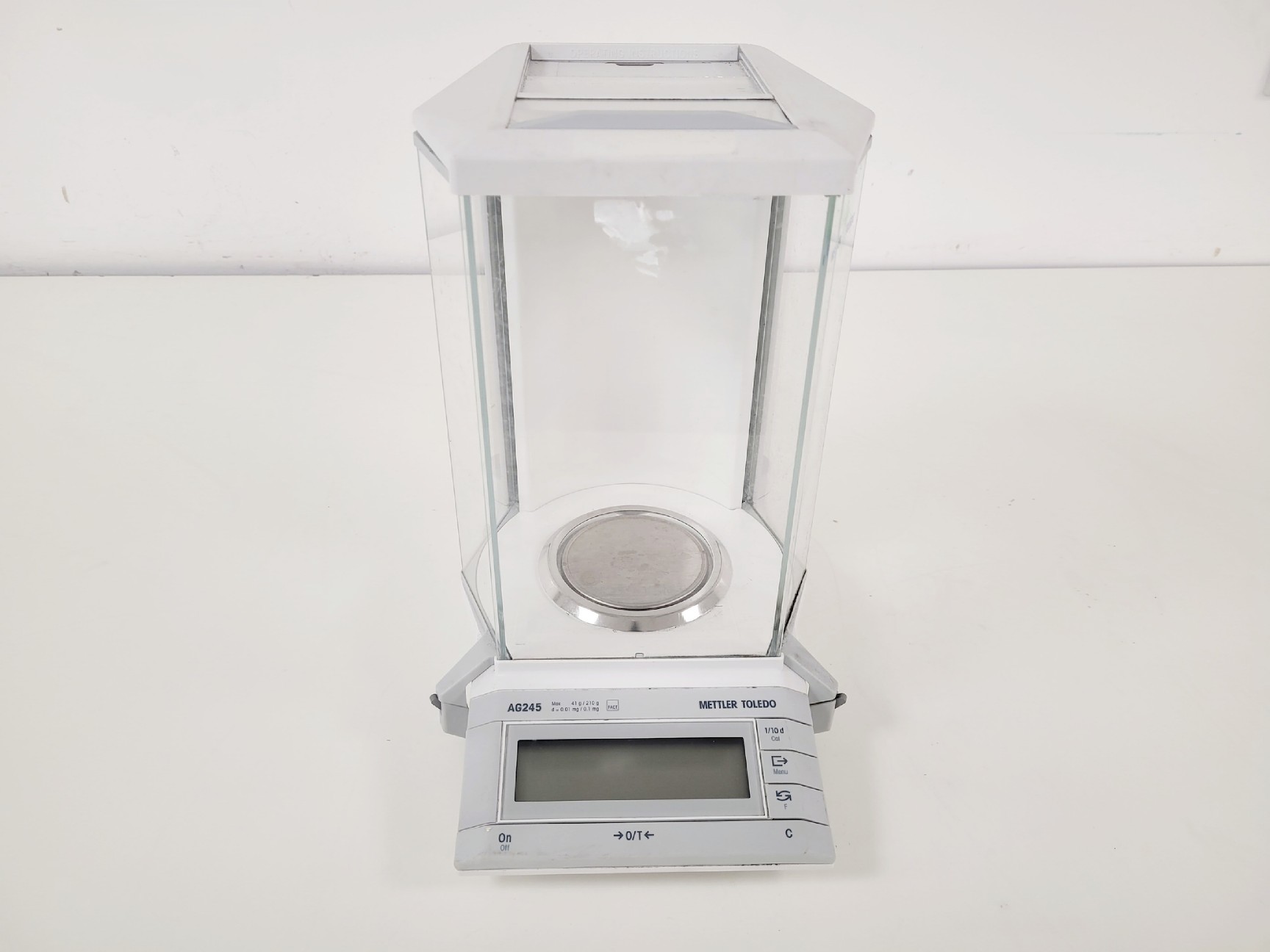 Image of Mettler Toledo AG245 Scale/Balance Lab