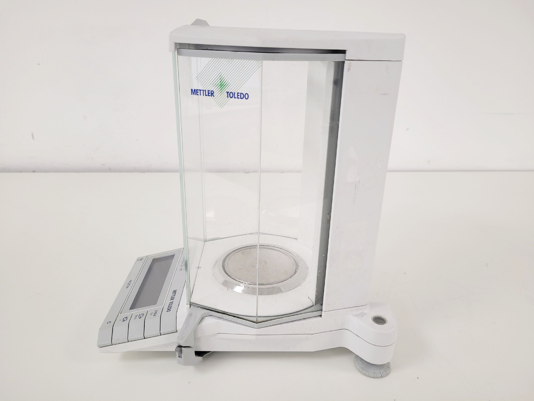 Image of Mettler Toledo AG245 Scale/Balance Lab