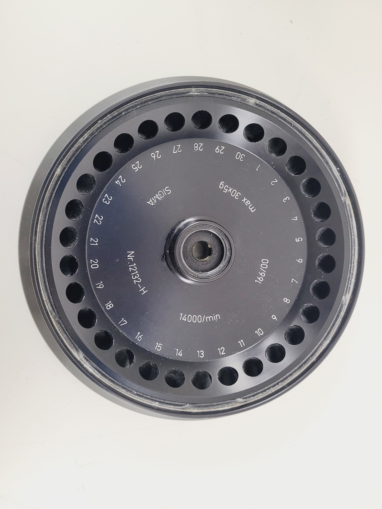 Image of Sigma 1-15K Refrigerated Benchtop Centrifuge Spares/Repair Lab