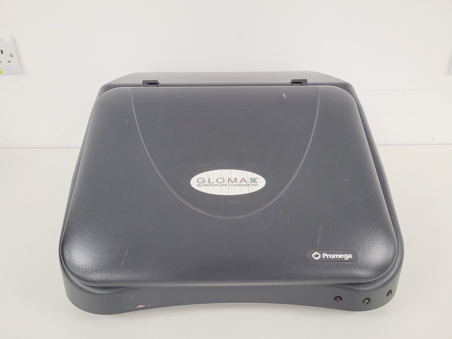 Image of Promega GloMax 9100-102 96 Microplate Luminometer w/ PC & GloMax Software Lab