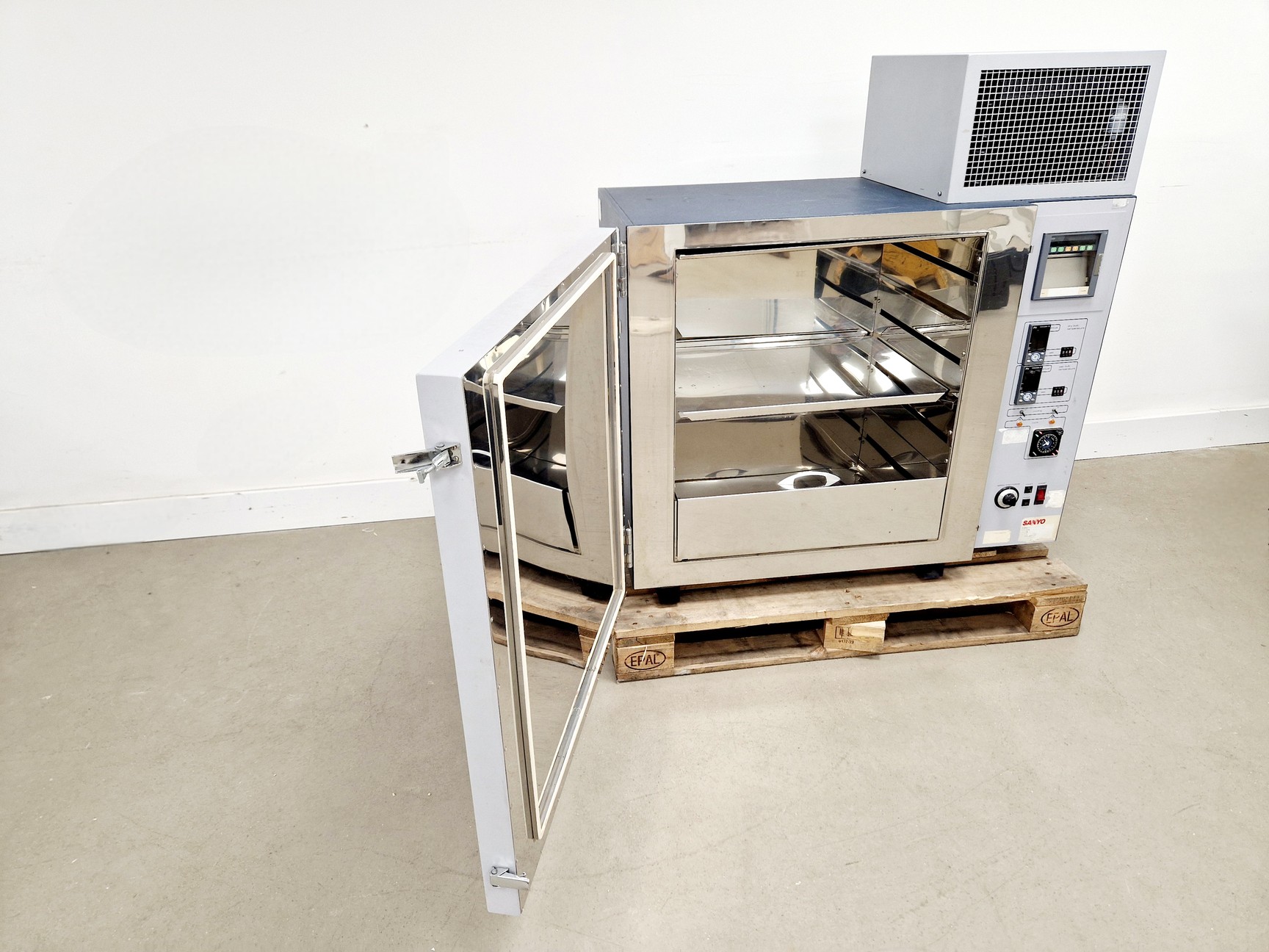 Image of Gallenkamp Industrial BR185H C RO Environmental Chamber Spares/Repair Lab