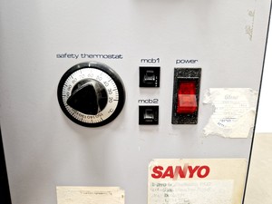 Thumbnail image of Gallenkamp Industrial BR185H C RO Environmental Chamber Spares/Repair Lab