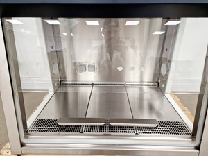 Thumbnail image of Thermo Scientific Herasafe 2030i 0.9 Class 2 Microbiological Safety Cabinet