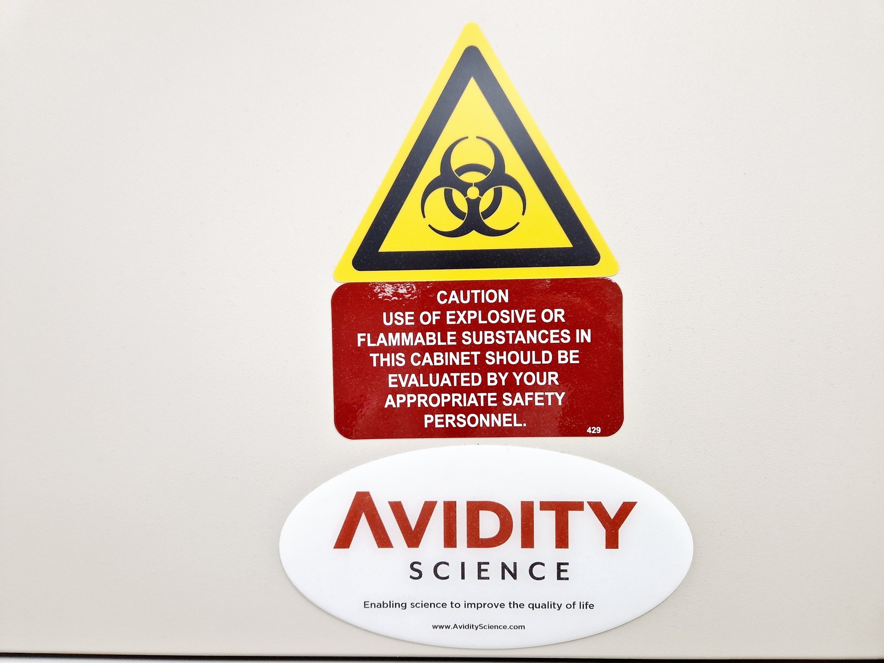 Image of Nuaire LabGard ES Class II Biological Safety Cabinet Model- NU 543 500S Lab