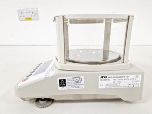 Thumbnail image of AnD Weighing FZ-2000i Precision Balance Lab