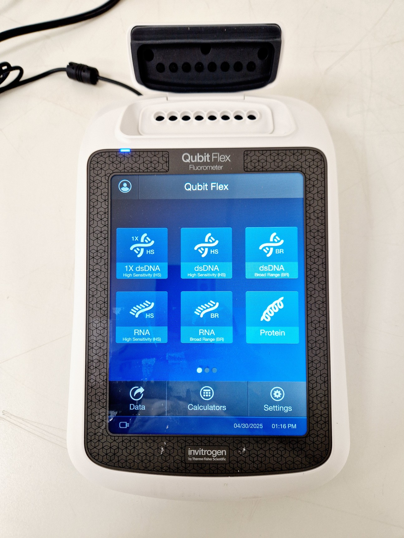 Image of Invitrogen Qubit Flex Flurometer (2024) Lab
