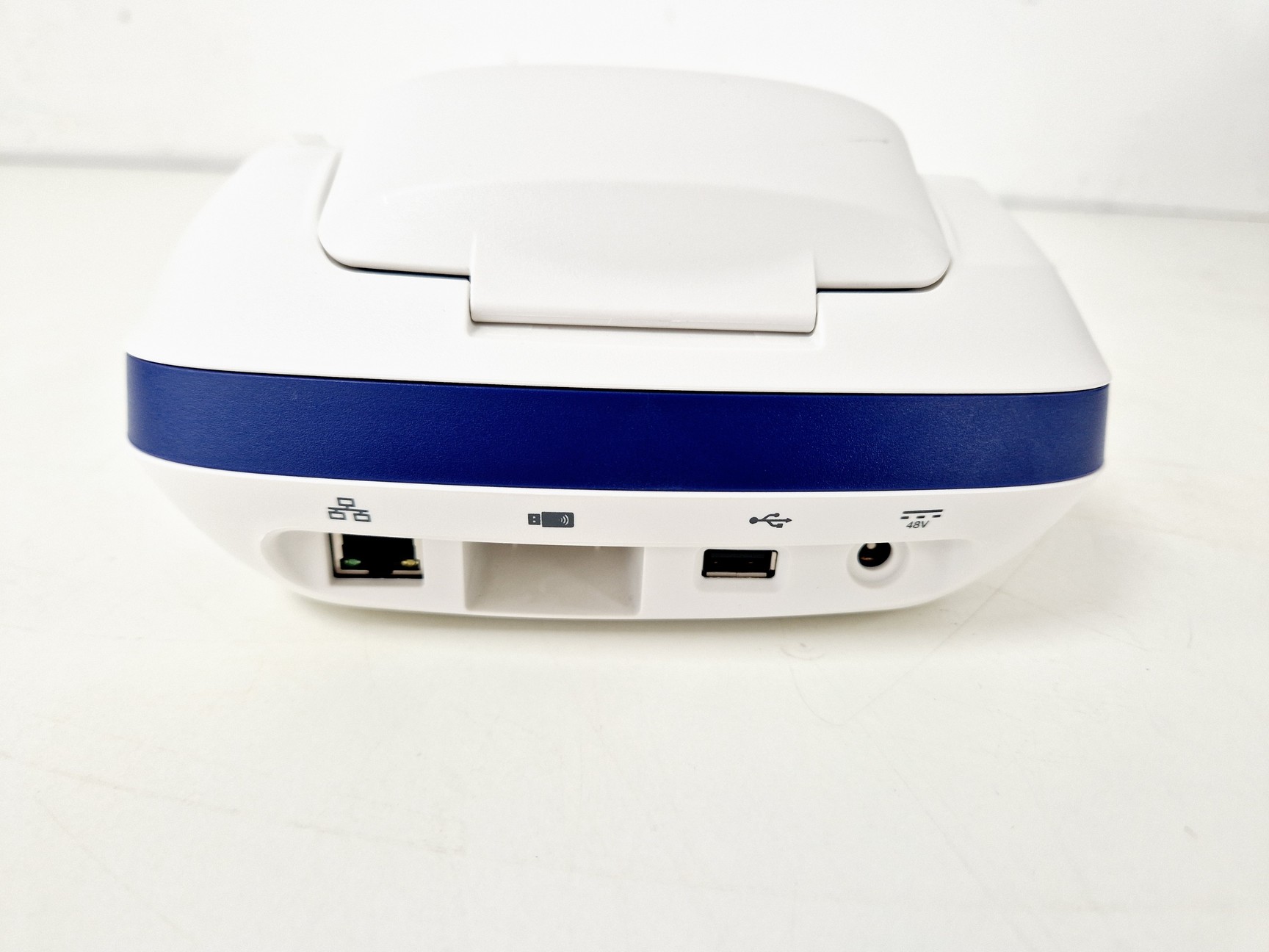Image of Invitrogen Qubit Flex Flurometer  Lab