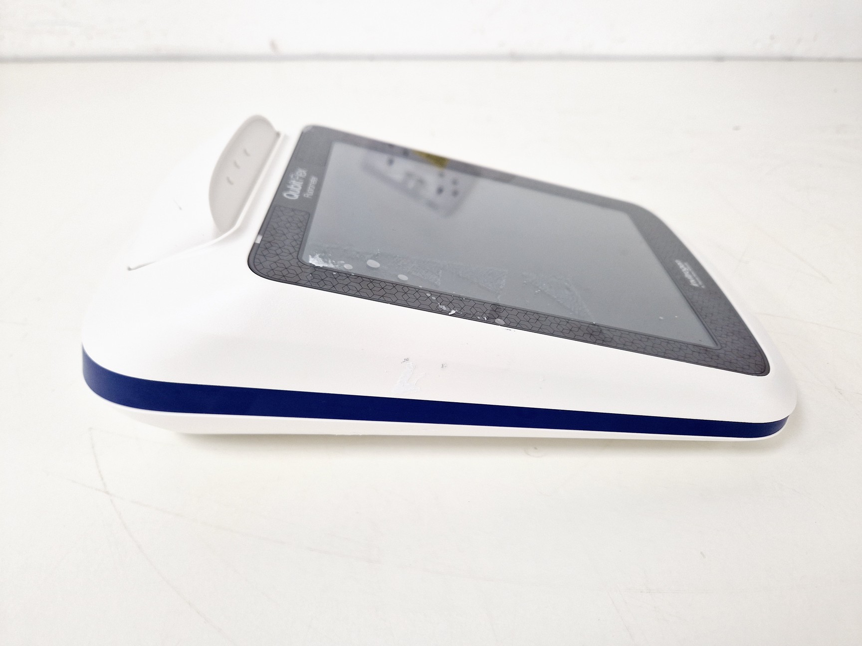 Image of Invitrogen Qubit Flex Flurometer  Lab