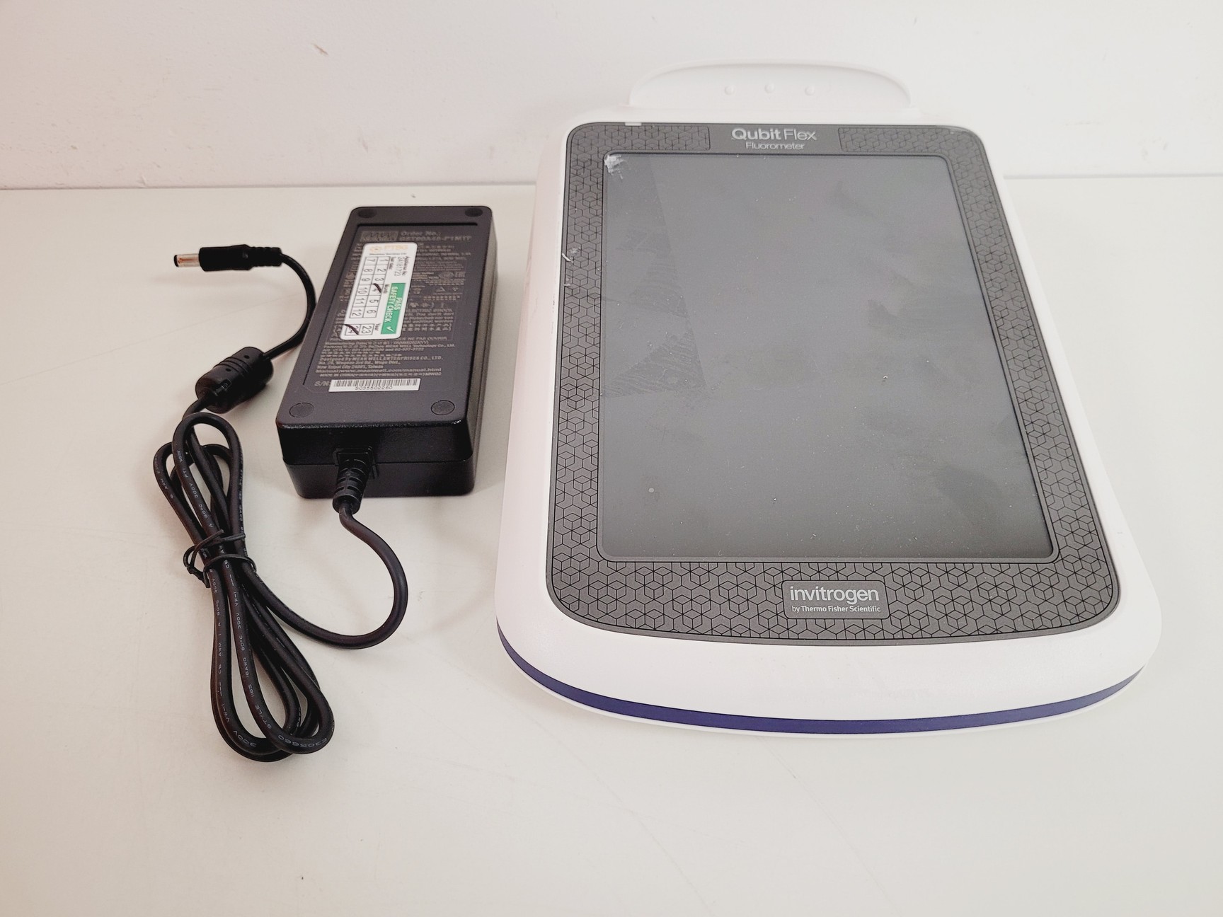 Image of Invitrogen Qubit Flex Flurometer  Lab