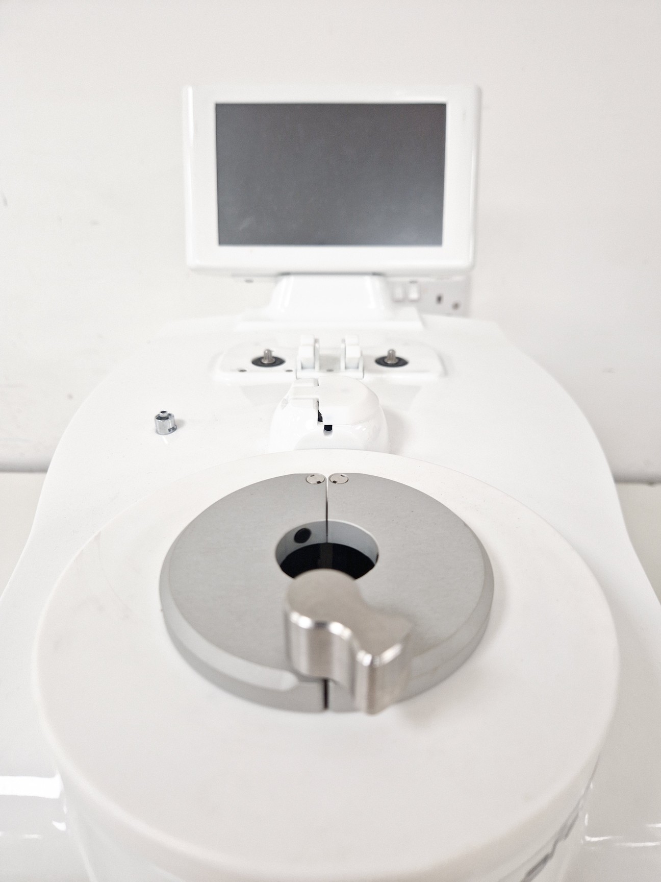 Image of Biosafe Sepax S-100 Cell Separation System Lab