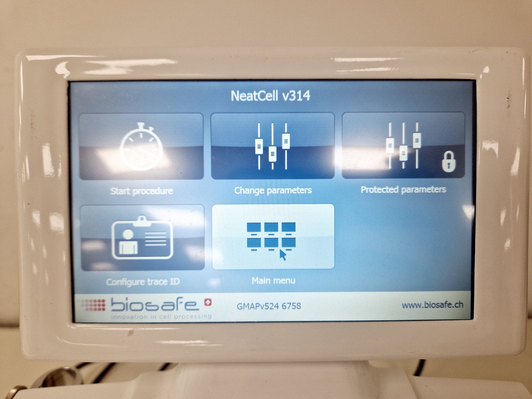 Image of Biosafe Sepax S-100 Cell Separation System Lab