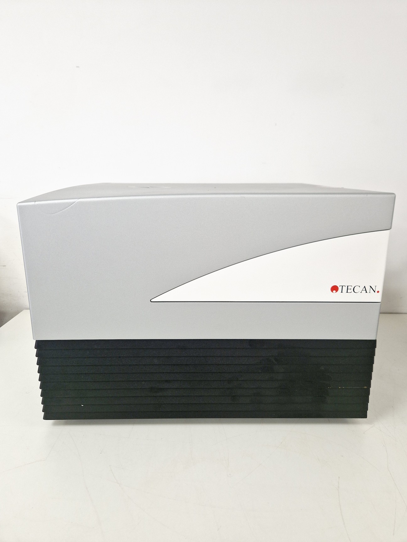 Image of Tecan Spark Multi-Mode Microplate Reader Lab