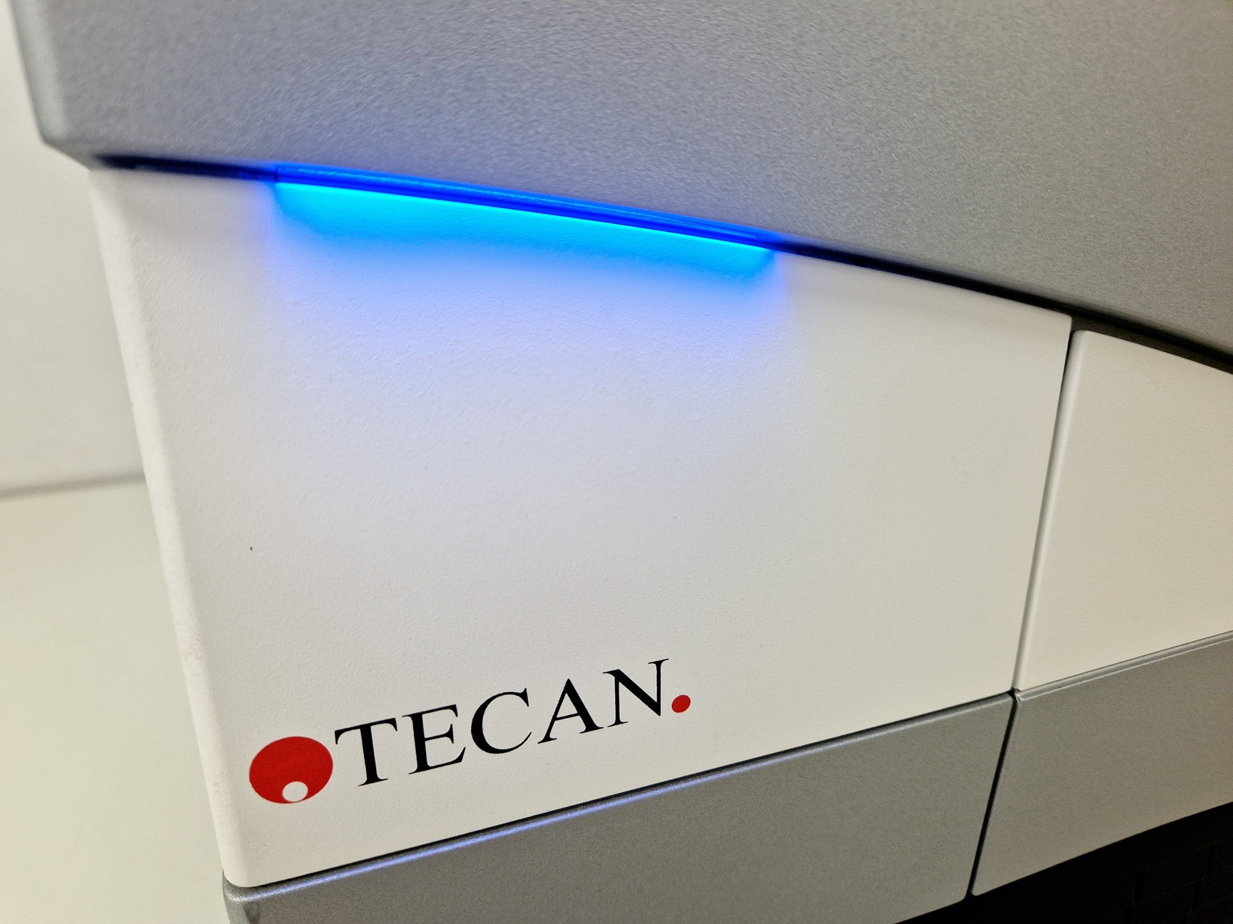 Image of Tecan Spark Multi-Mode Microplate Reader Lab