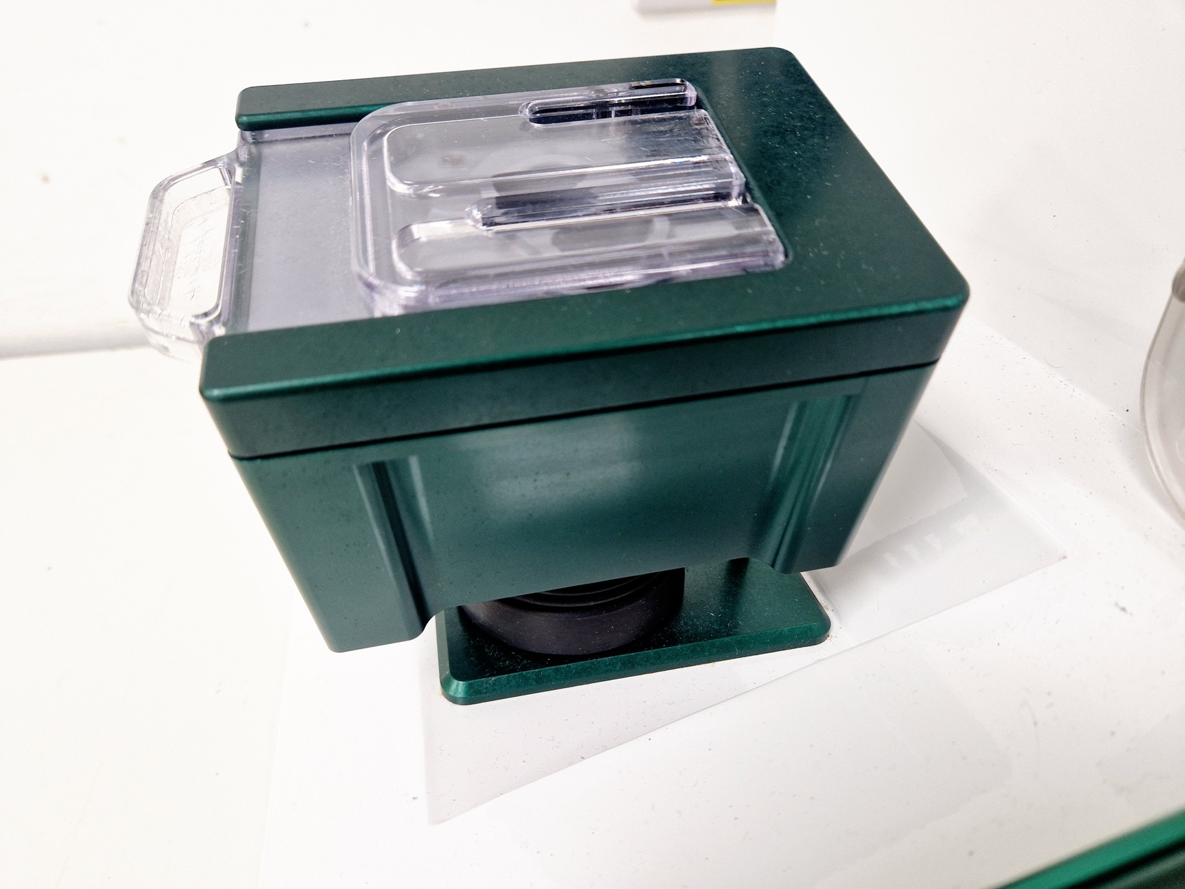 Image of SynGen CryoPro Workstation Spares/Repair Lab