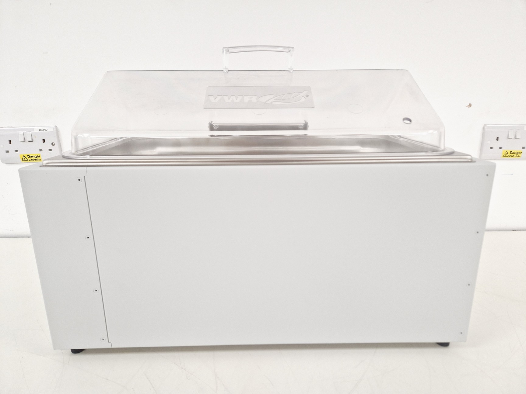 Image of VWR Unstirred Water Bath 26 Litre Lab