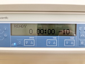 Thumbnail image of Thermo Scientific Megafuge 8R BenchTop Centrifuge W/ TX-150 Rotor 4,500 Max RPM 
