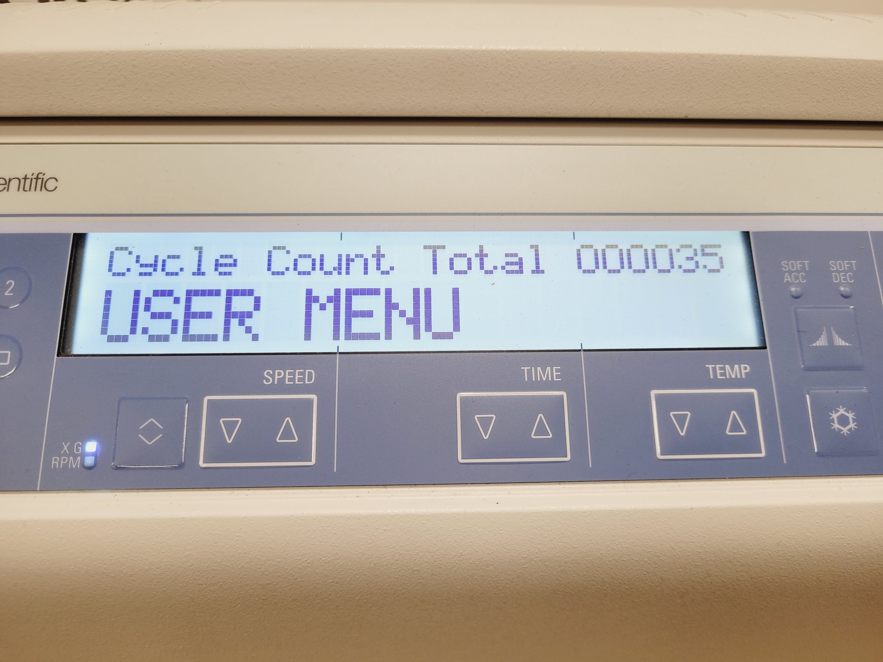 Image of Thermo Scientific Megafuge 8R BenchTop Centrifuge W/ TX-150 Rotor 4,500 Max RPM 