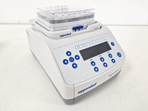 Image of Eppendorf ThermoMixer C Dry Block Heater Lab