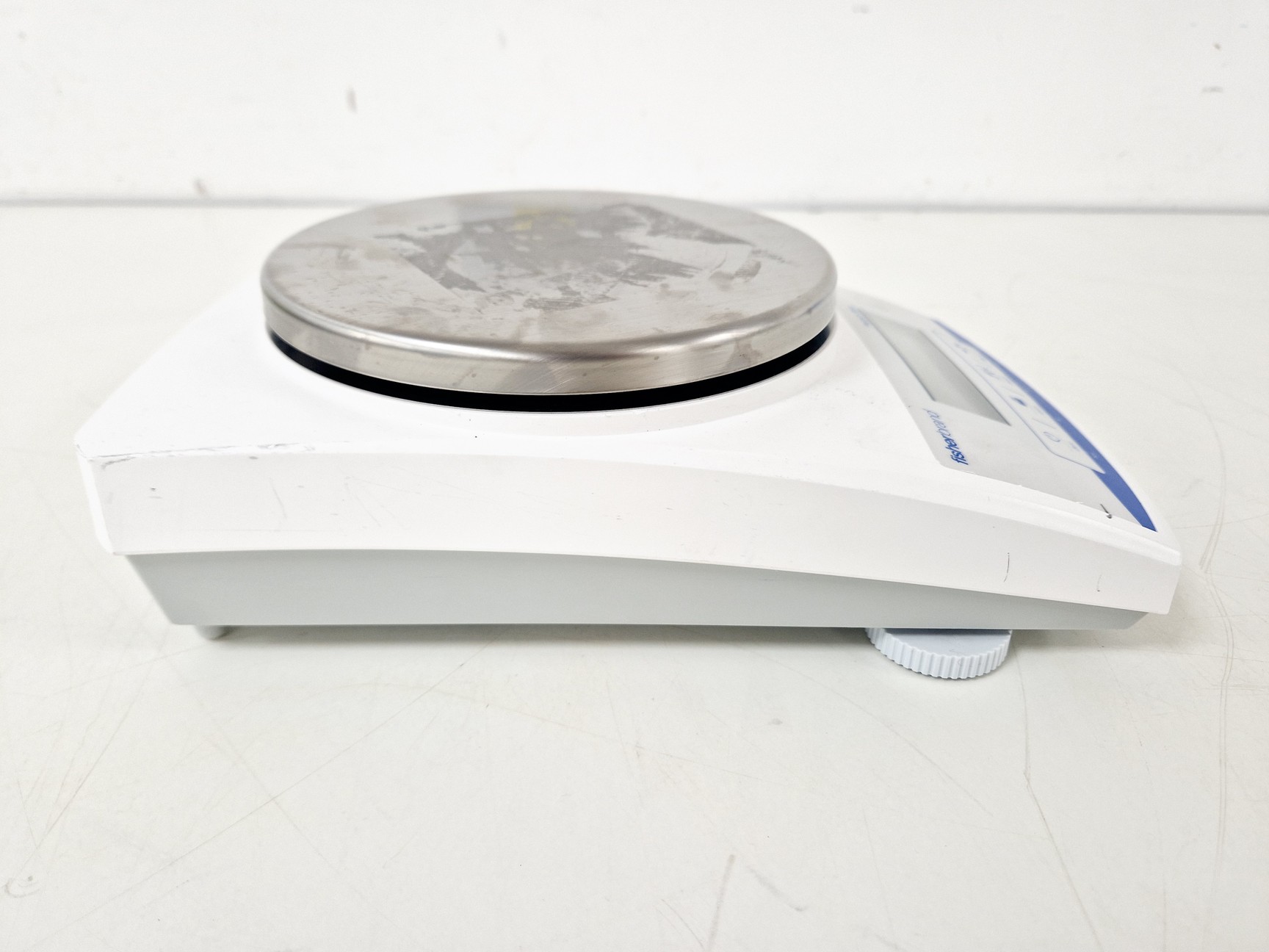 Image of FisherBrand Precision Series FPRS2202 Balance Lab