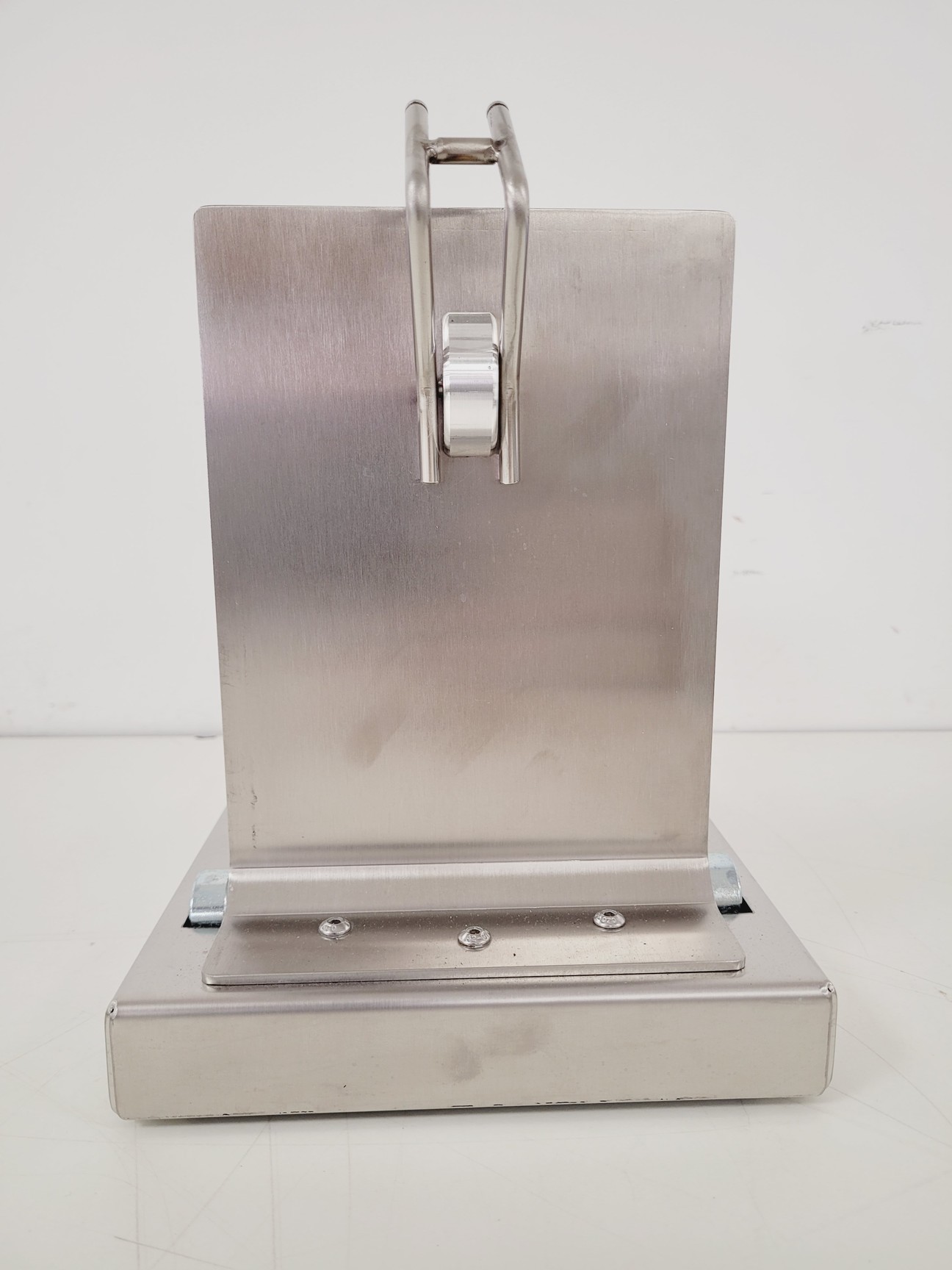 Image of Delcon Manual Plasma Press Lab