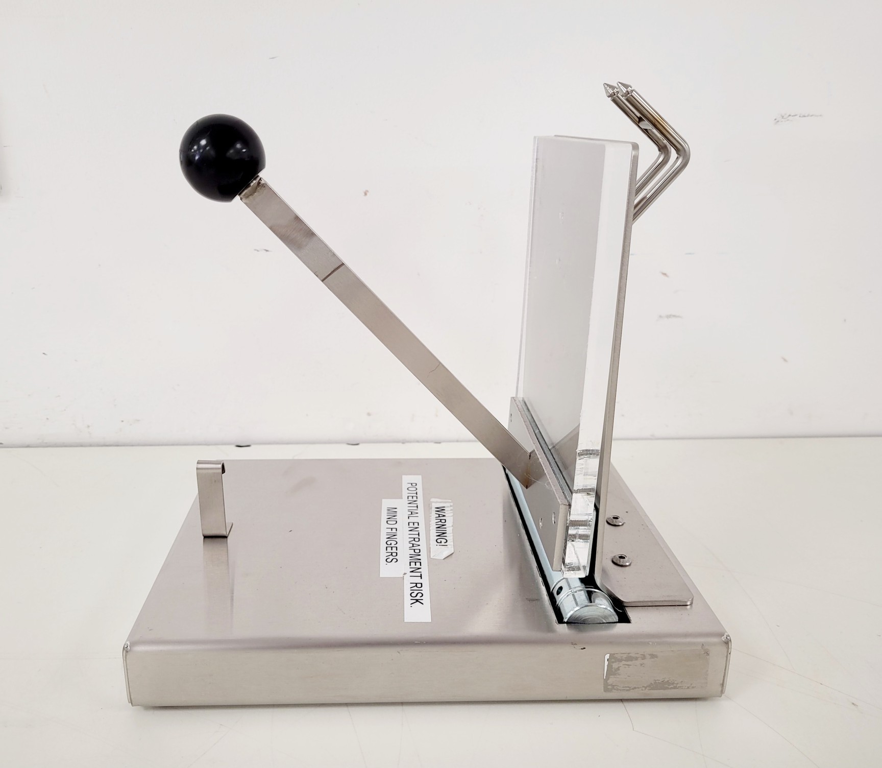 Image of Delcon Manual Plasma Press Lab