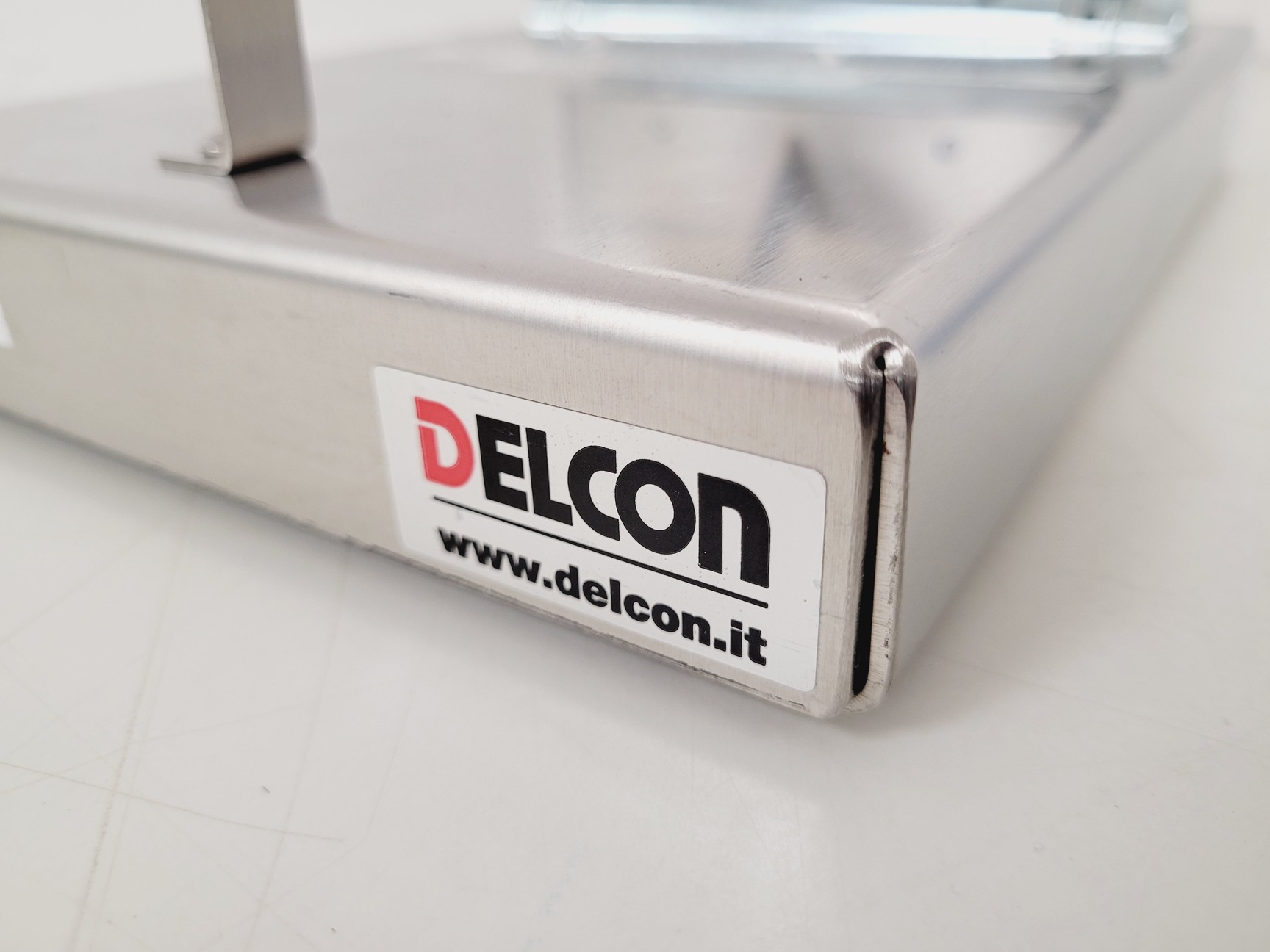 Image of Delcon Manual Plasma Press Lab