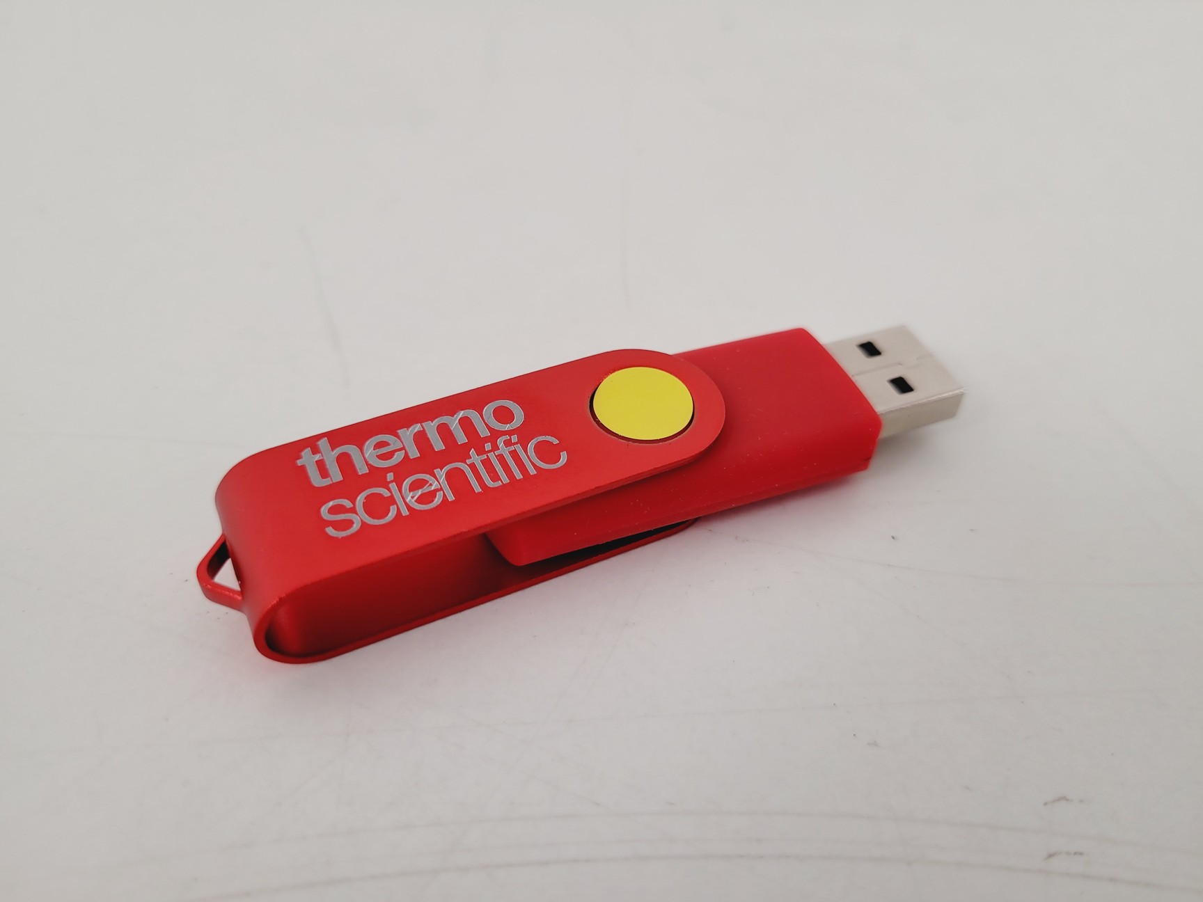 Image of Thermo Scientific VisionMate ST Single Tube Barcode Reader Lab