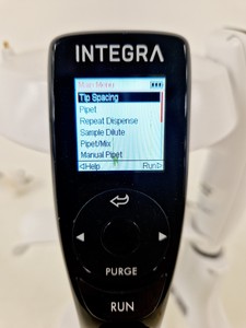 Thumbnail image of Integra 300 Charging Carousel Stand For 4 Pipettes- Includes 2 x Pipettes Lab