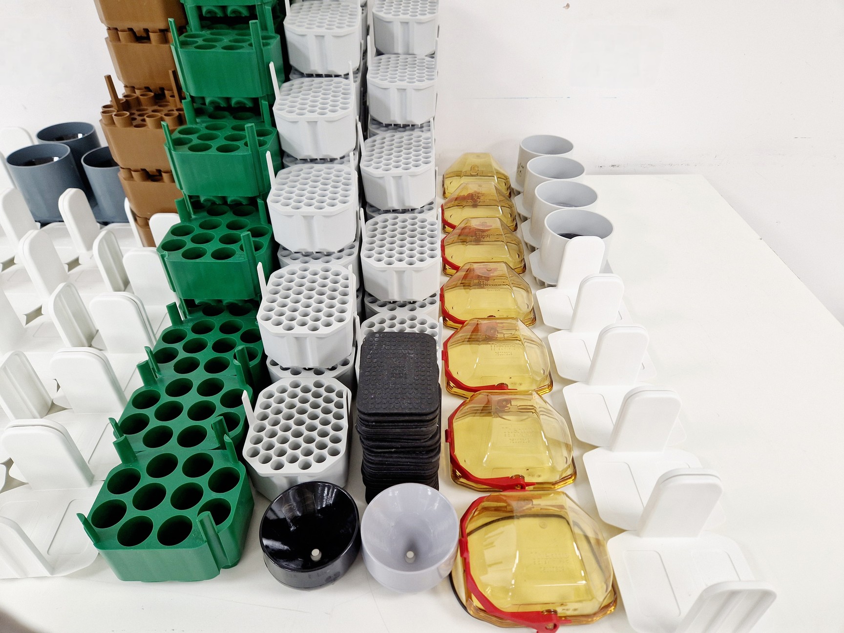 Image of 162 x Thermo Scientific Rotor Bucket Adaptors & Accessories – TX-1000 & BIOliner