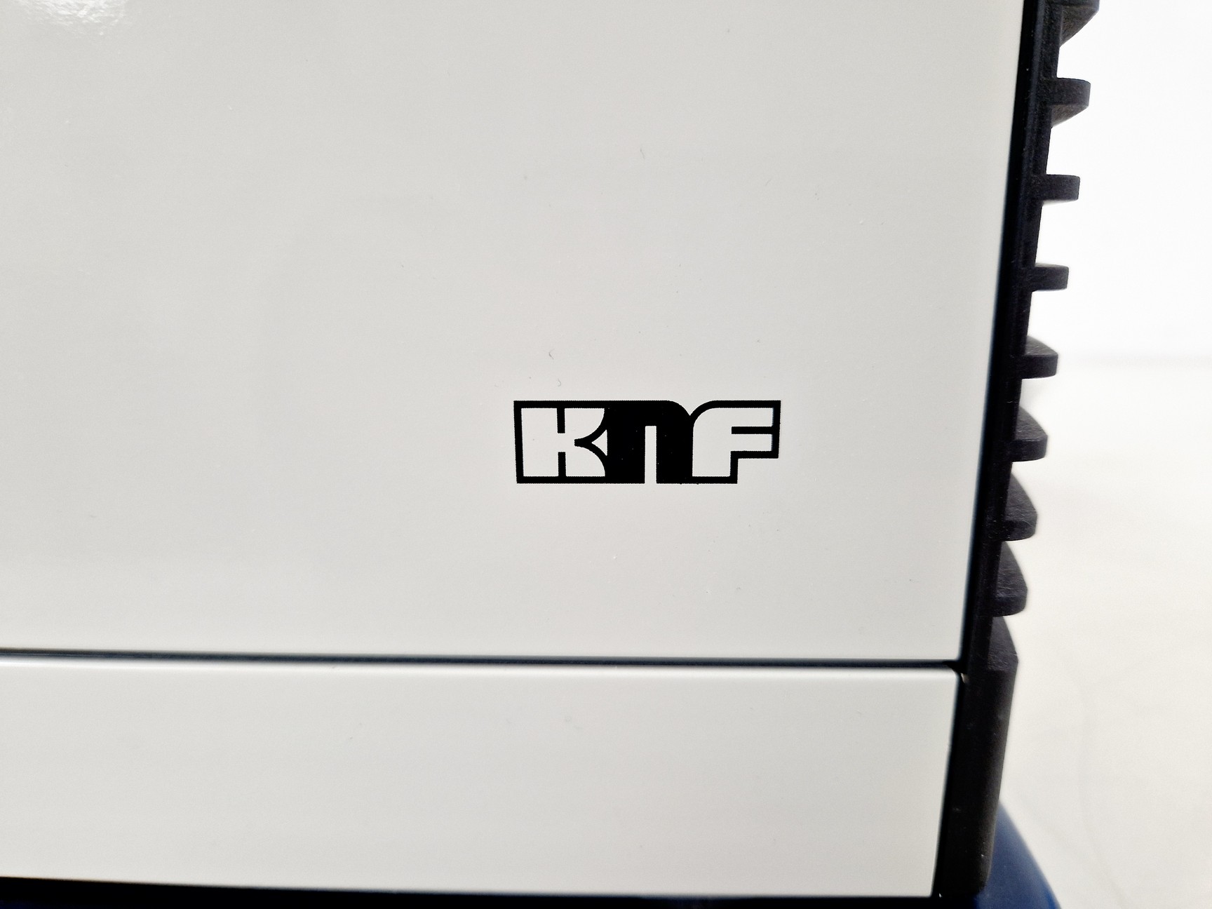 Image of KNF Neuberger Laboport N840 3FT.40.18 Diaphragm Vacuum Pump