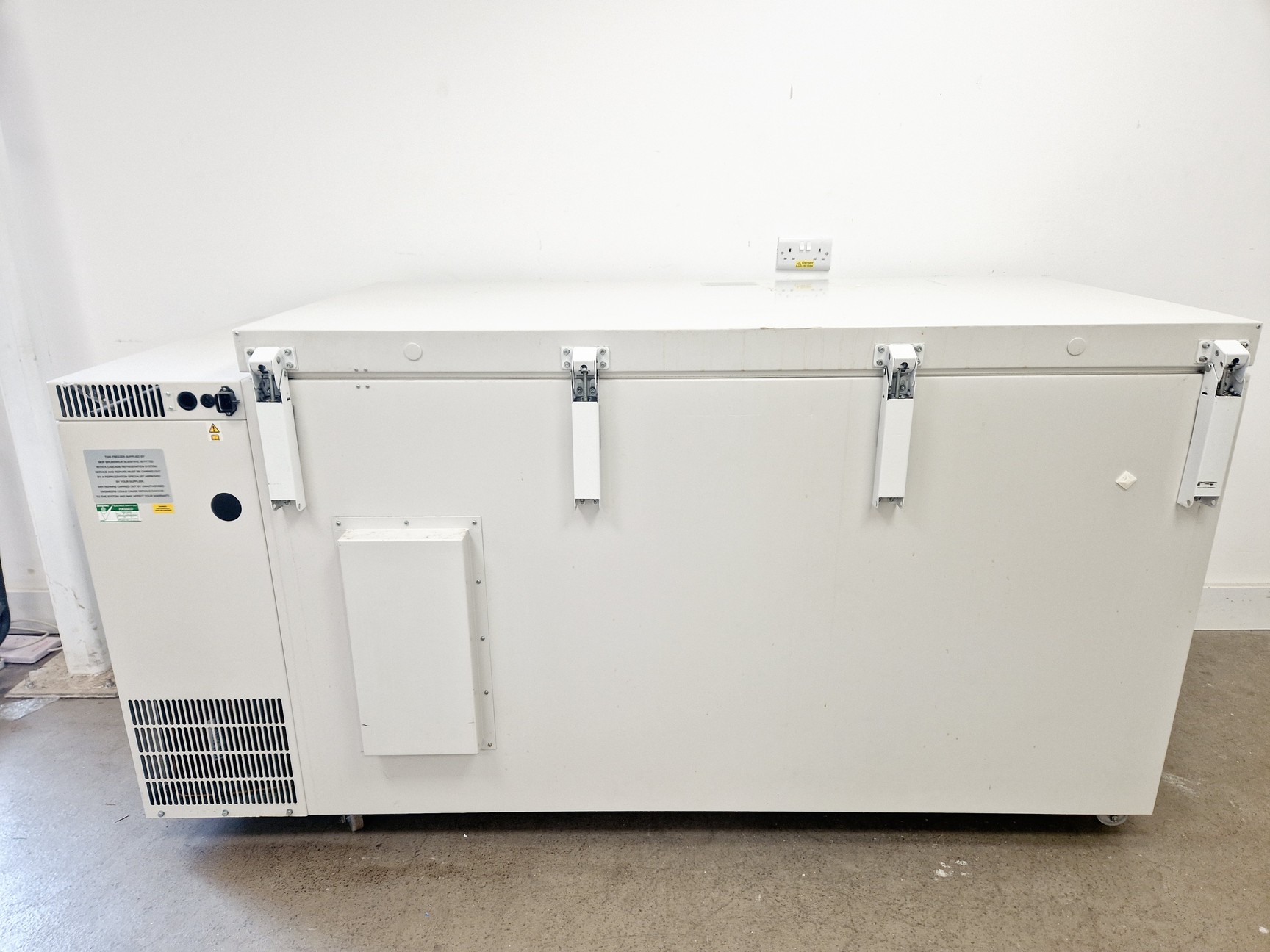 Image of New Brunswick Scientific ULT Freezer Model-C660 -86 Lab