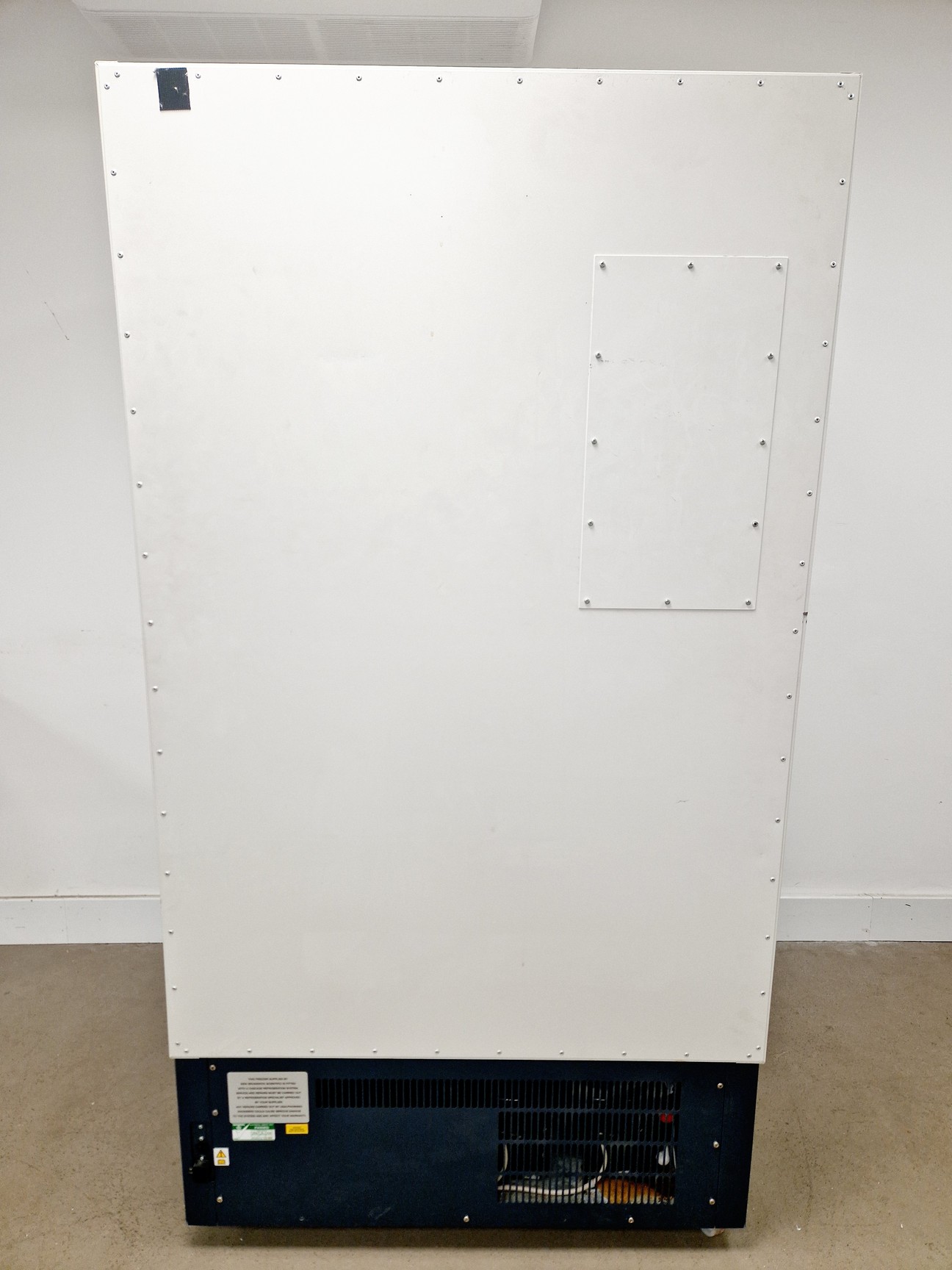 Image of New Brunswick Scientific ULT Freezer Model - U725 -86 Lab