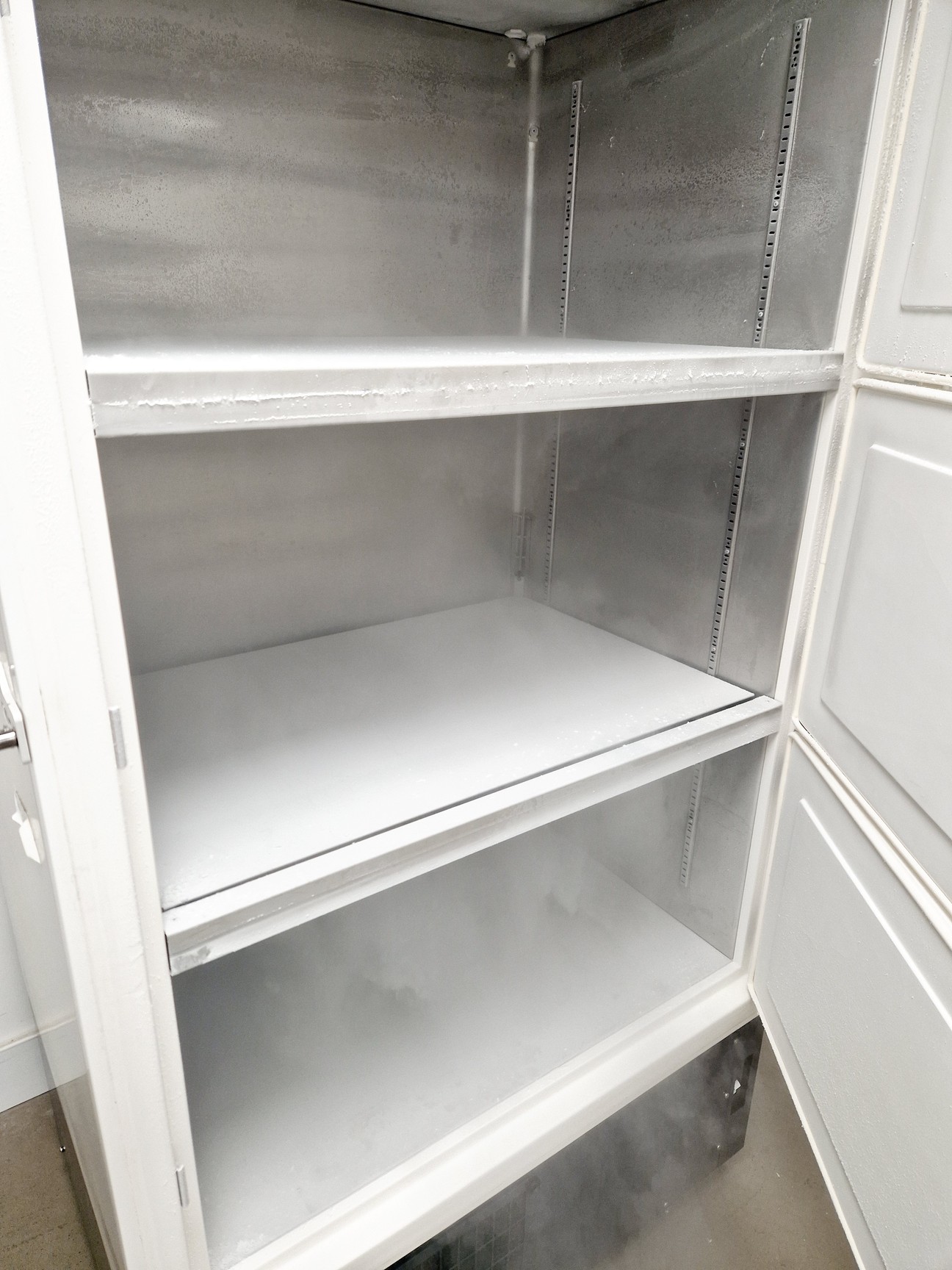 Image of New Brunswick Scientific ULT Freezer Model - U725 -86 Lab