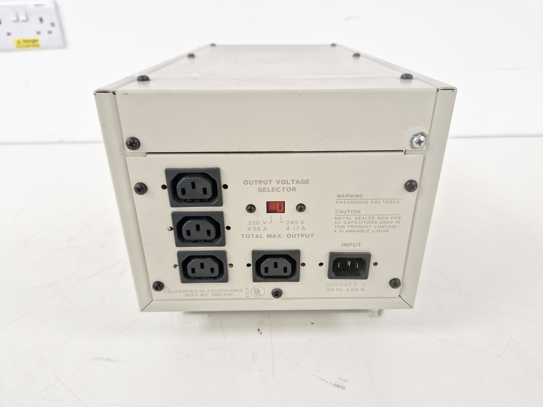 Image of Hologic Delphi QDR 4500 DEXA Scanner (X-Ray Bone Densitometer) Lab