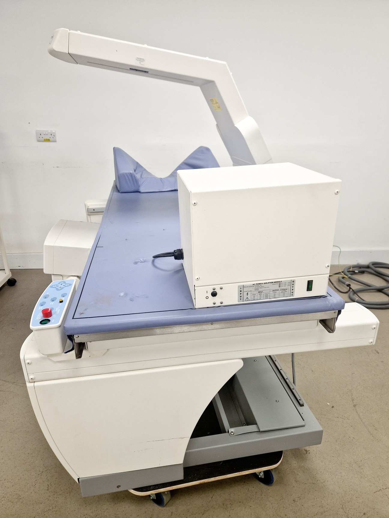 Image of Hologic Delphi QDR 4500 DEXA Scanner (X-Ray Bone Densitometer) Lab