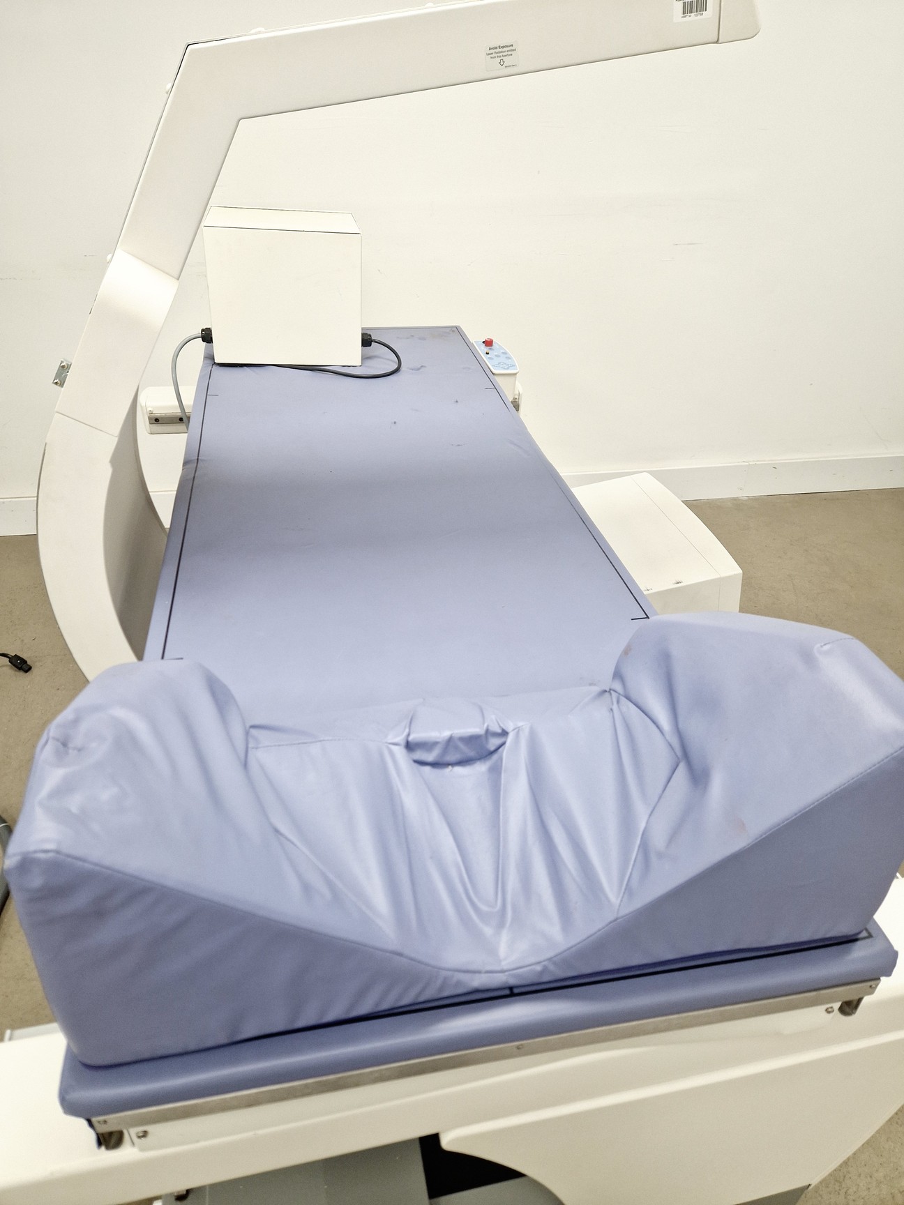 Image of Hologic Delphi QDR 4500 DEXA Scanner (X-Ray Bone Densitometer) Lab