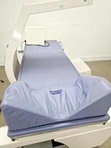 Thumbnail image of Hologic Delphi QDR 4500 DEXA Scanner (X-Ray Bone Densitometer) Lab