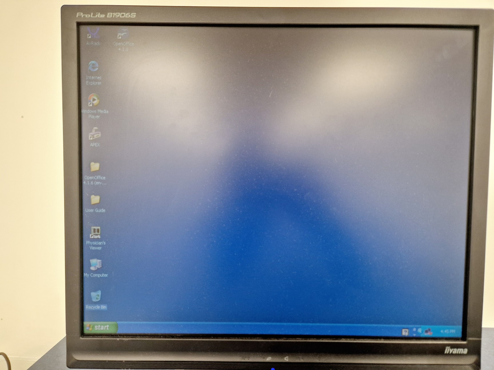 Image of Hologic Delphi QDR 4500 DEXA Scanner (X-Ray Bone Densitometer) Lab