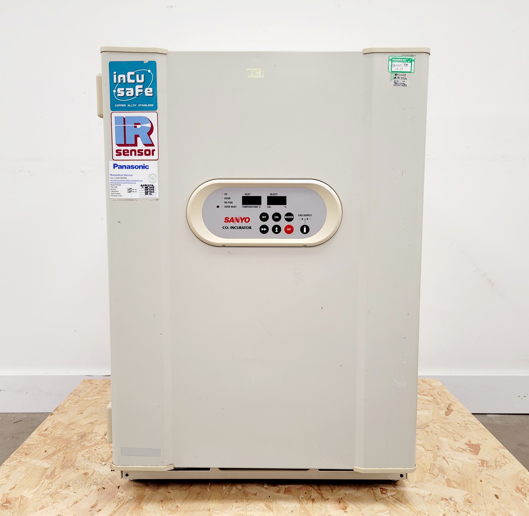 Image of Sanyo MCO-18AIC CO2 Incubator Lab