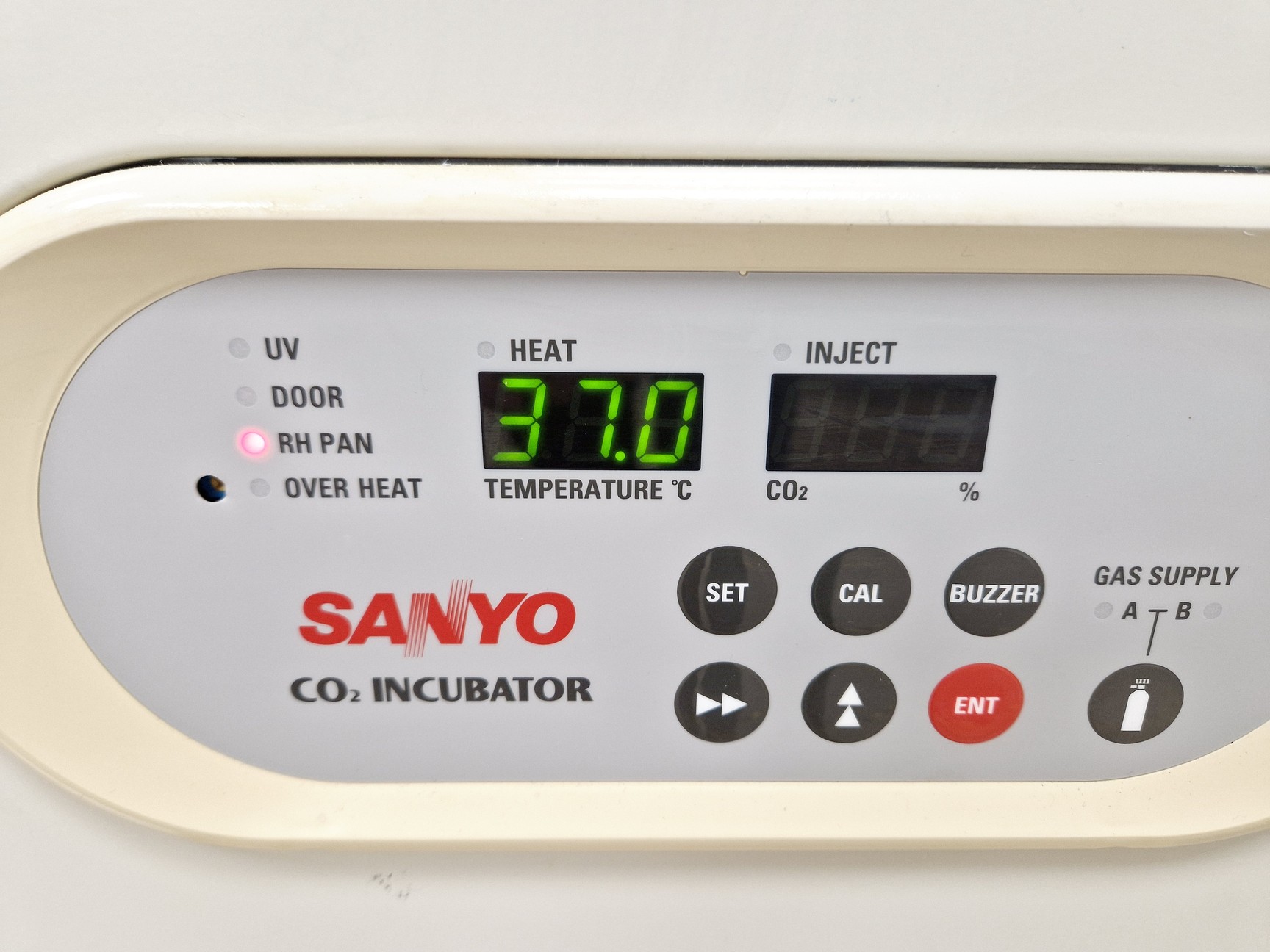 Image of Sanyo MCO-18AIC CO2 Incubator Lab