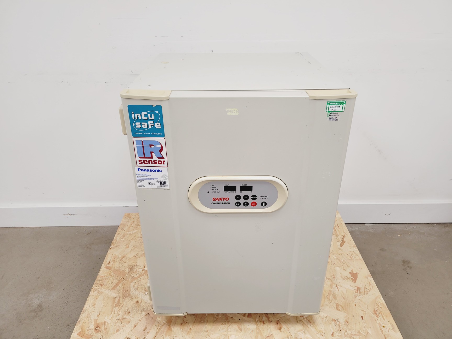 Image of Sanyo MCO-18AIC CO2 Incubator Lab