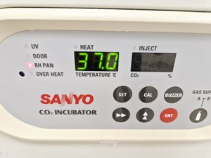 Thumbnail image of Sanyo MCO-18AIC(UV) CO2 Incubator Lab