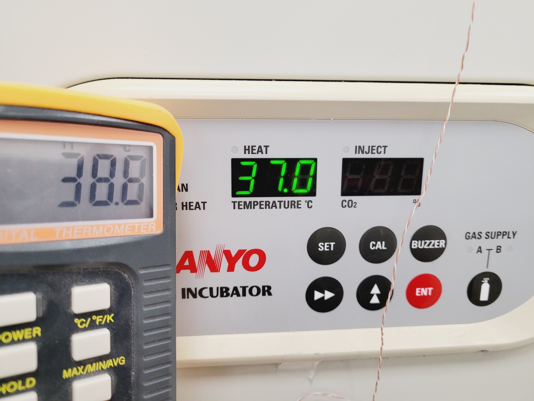 Image of Sanyo MCO-18AIC(UV) Incubator 