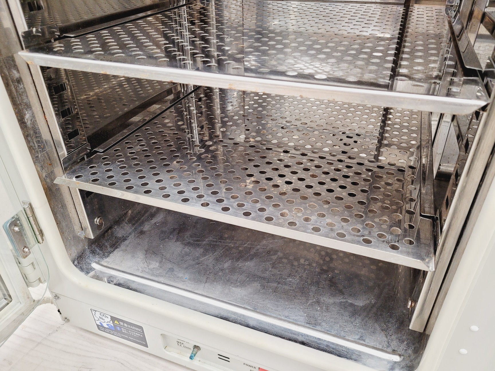 Image of Sanyo MCO-18AIC(UV) CO2 Incubator Lab