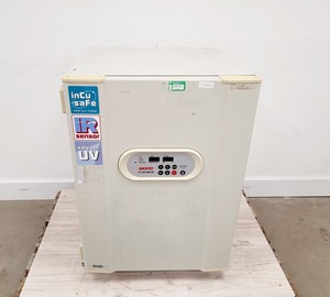 Thumbnail image of Sanyo MCO-18AIC(UV) CO2 Incubator Lab