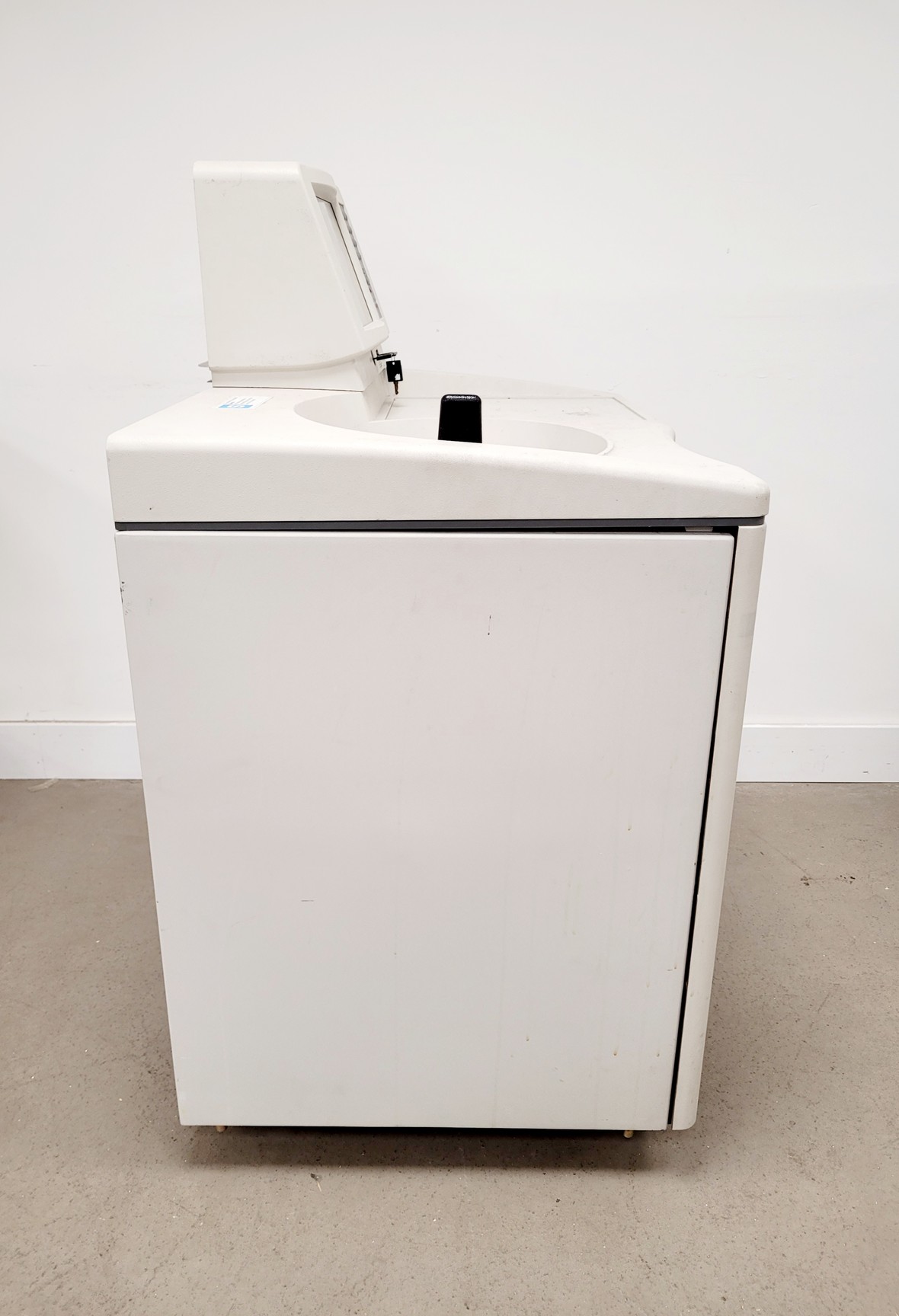 Image of Beckman Coulter Optima L-100 XP Ultracentrifuge